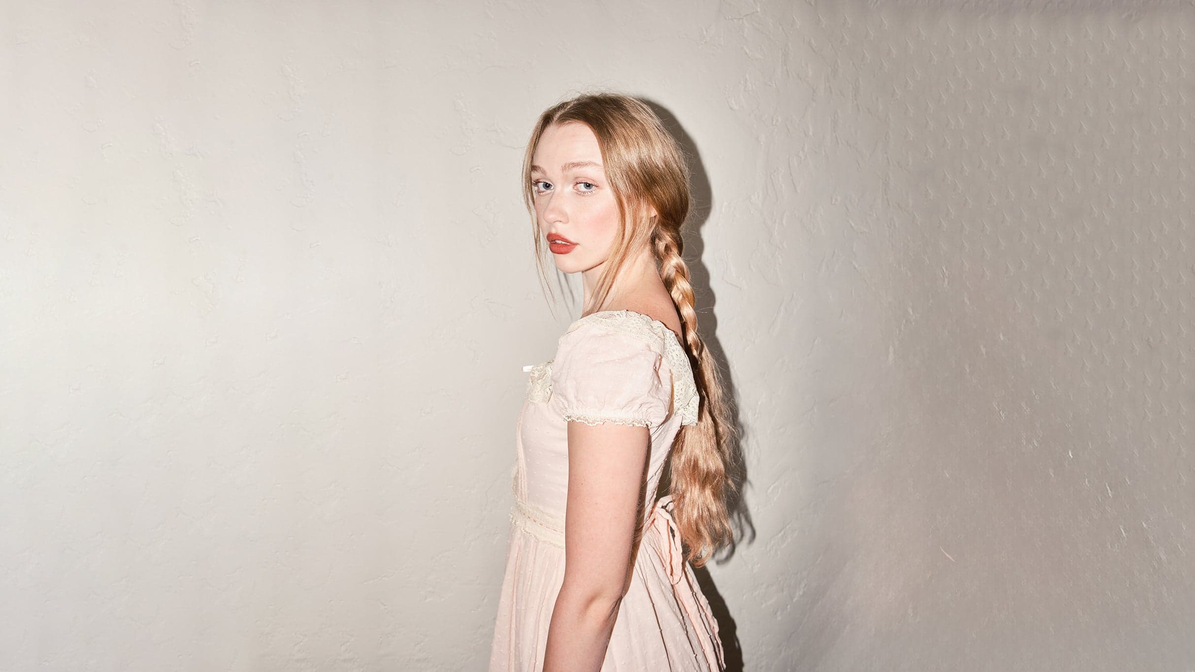 Mollie Elizabeth - People Pleaser Live 2026